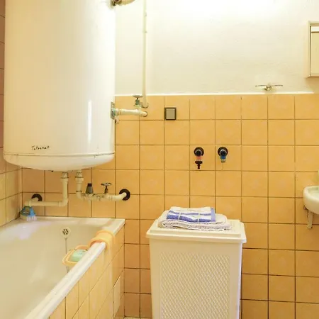 One-bedroom Holiday In بيت للعطل *