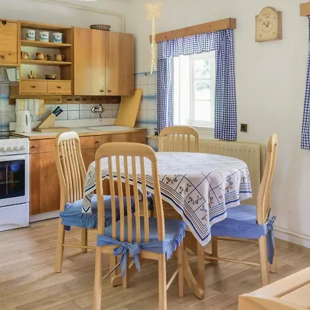 One-bedroom Holiday In *
